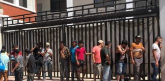 Veracruz: Encuentran a más de 400 migrantes en camiones
