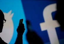 Mensaje de error en la pantalla de inicio debido a la caída global de Facebook