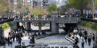 Surcorea retirará la mayoría de restricciones contra el COVID-19