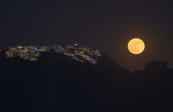 luna-roja
