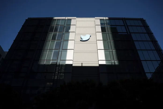 Twitter prohíbe los enlaces a Facebook, Instagram y otros rivales