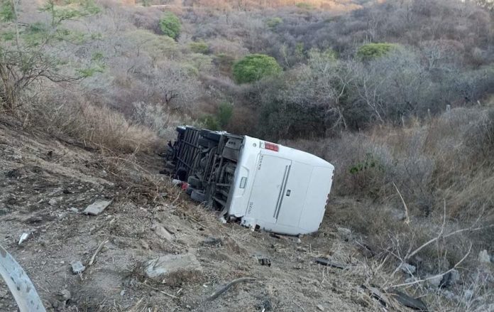 autobus volcado jalisco