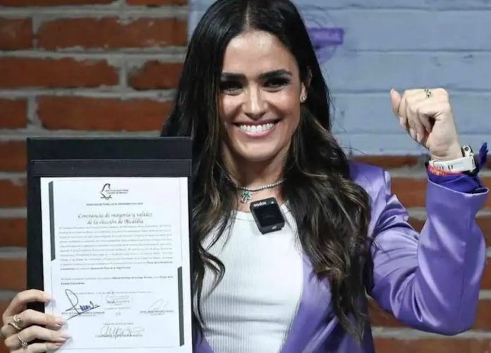 alessandra rojo de la vega