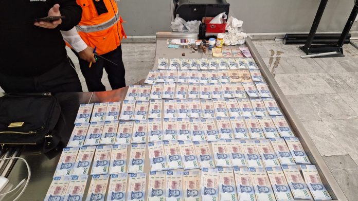 AICM Dinero
