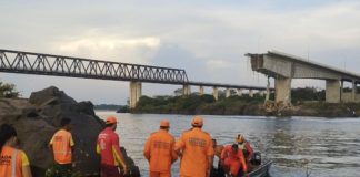 Continúan rescates tras derrumbe de puente en Brasil