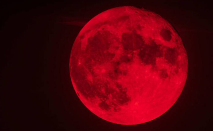 luna-roja