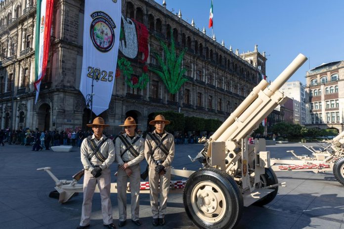 Deslile Militar Mexico
