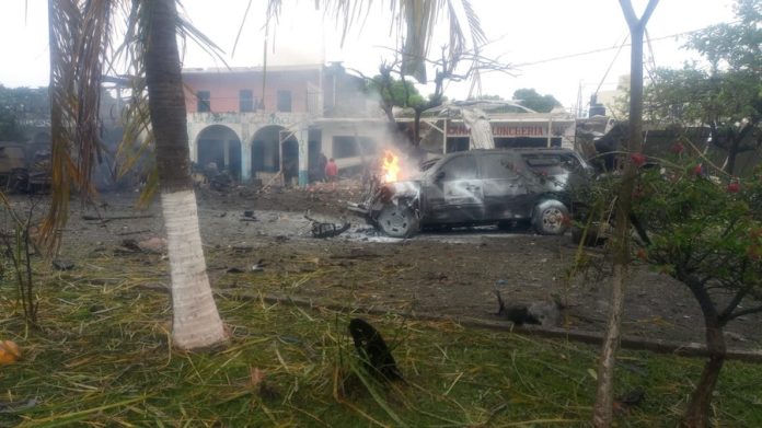 explosion coche bomba