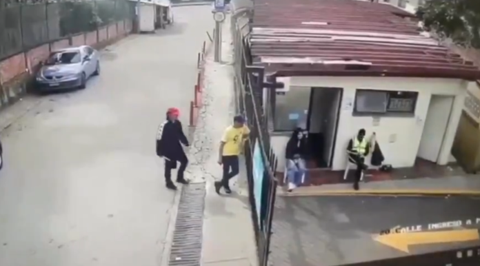 Sin senos no hay paraiso