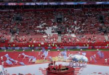 Canadá inaugura el Mundial entre fallas técnicas y gradas vacías