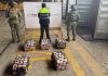 Incautan cargamento de presunta cocaína en puerto de Michoacán