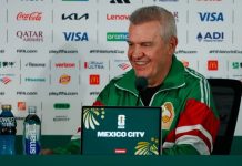 México vs Sudáfrica: Javier Aguirre esconde su alineación Javier Aguirre director tecnico de la Seleccion de Mexico en conferencia de prensa en el Estadio Azteca