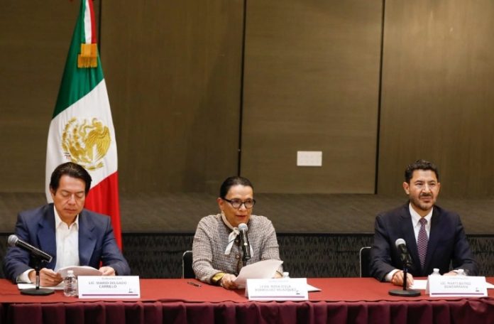 Rosa Icela Rodriguez Mario Delgado y Marti Batres en conferencia de prensa sobre el dialogo con la CNTE