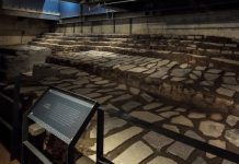Vestigios arqueológicos del Templo de Ehécatl y Juego de Pelota de Tenochtitlan bajo resguardo del INAH en la Ciudad de México.