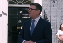 Andy Burnham asume como primer ministro de Reino Unido